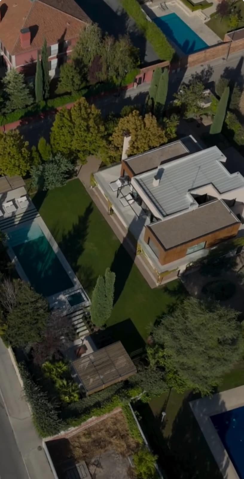 Luxury Madrid real estate campaign